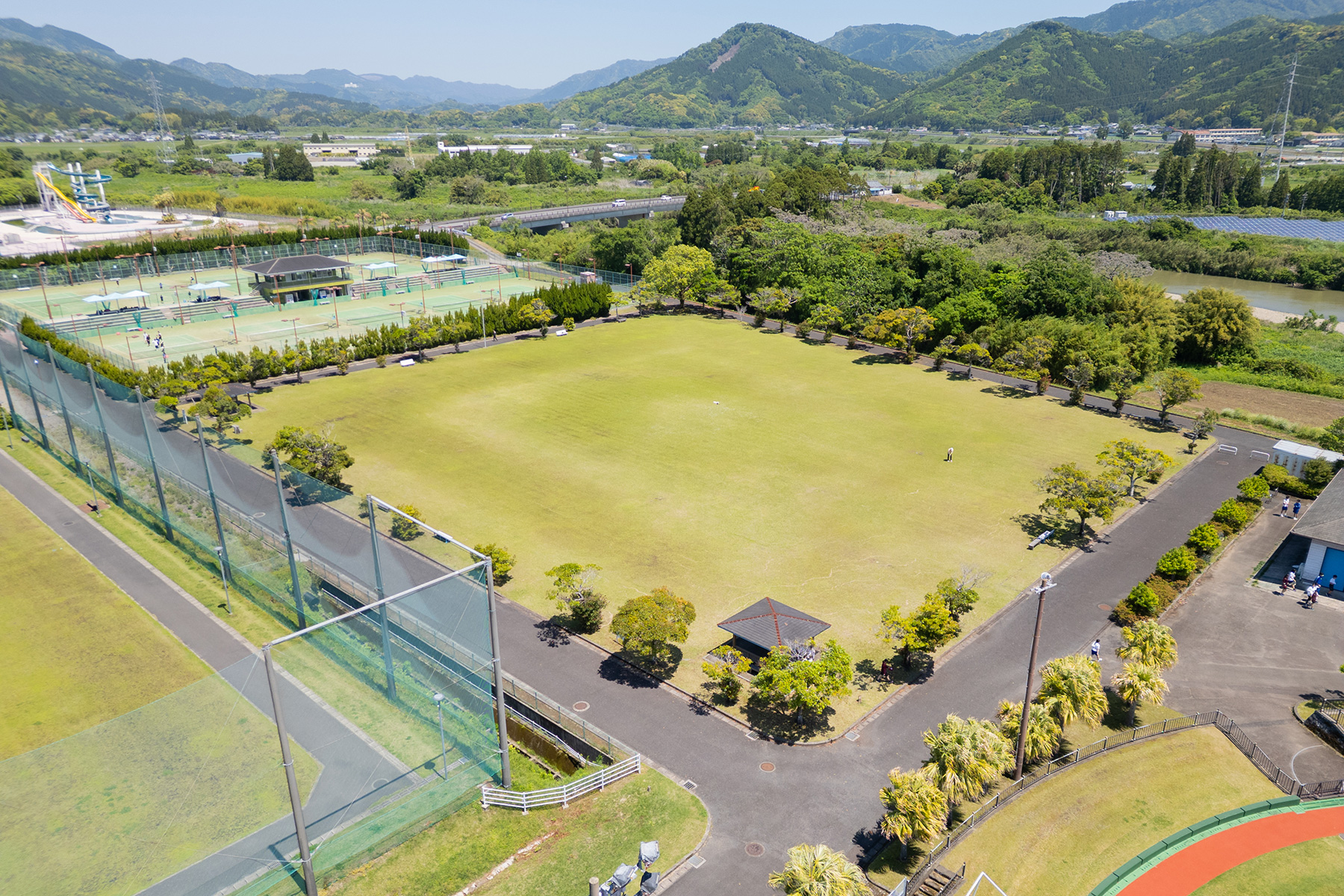 日南総合運動公園　芝生広場